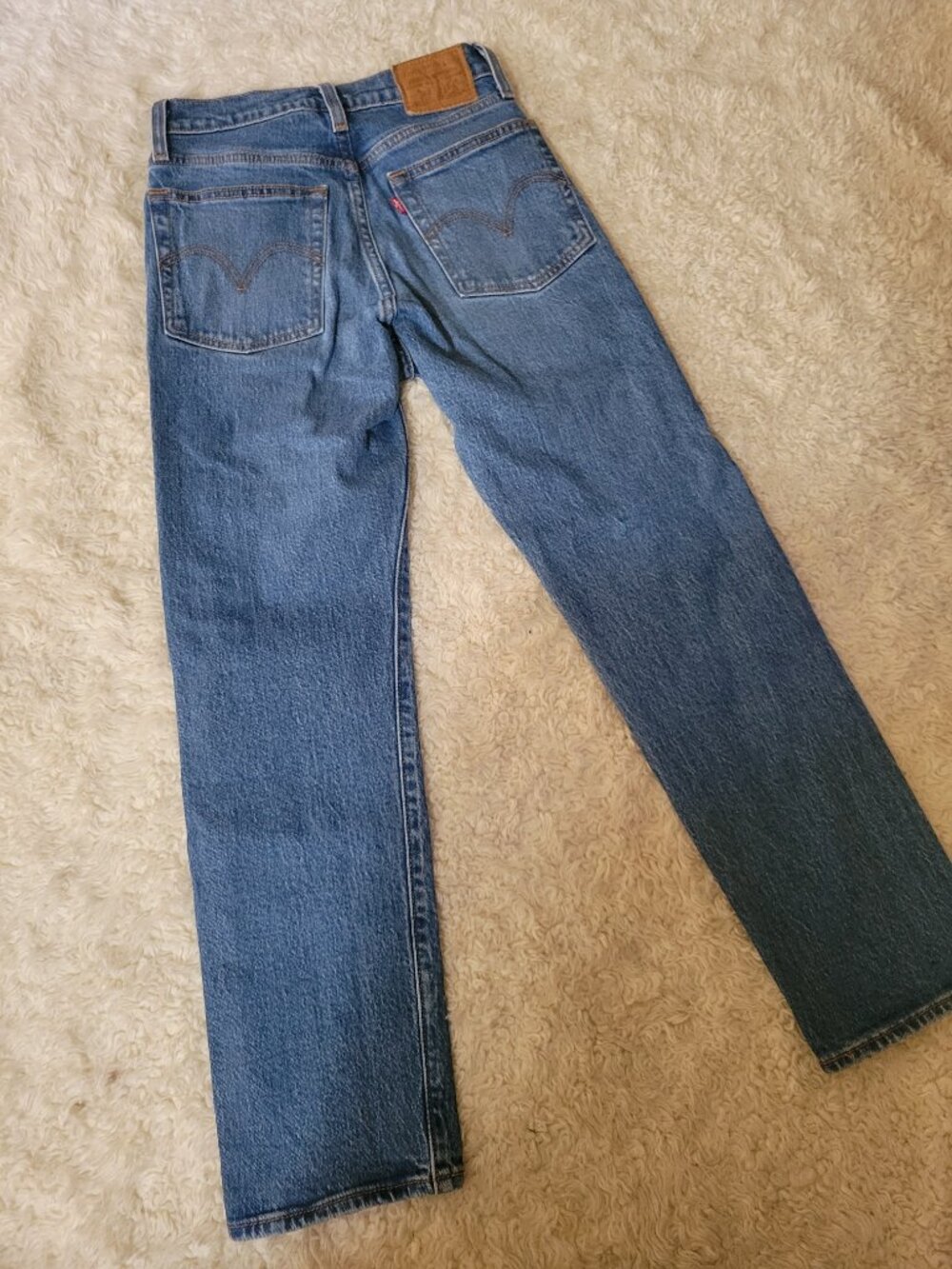 Levi's Wedgie Straight in Jazz Jive Sound Med Blue | 23 | 24" Inseam - Picture 3 of 16
